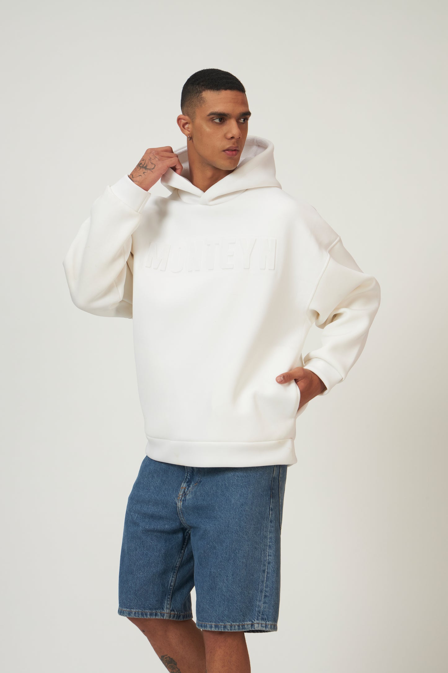 Monteyn ScubaBond™ Oversized Hoodie – Arctic White